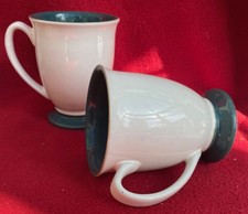 2 x DENBY FUSSWEISSE & GRÜNE TASSEN GESCHIRRSPÜLER, OFEN, GEFRIERSCHRANK, MIKROWELLENSICHER