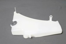 8T0955453C Audi A4 8K A5 8T 4.5 Ltr Waschwasserbehälter Einfüllstutzen LHD + RHD