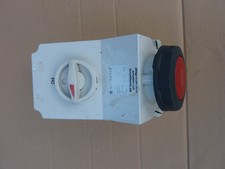 Mennekes -Wandsteckdose abschaltbar 63 A -6 h, Anbaudose, Baustrom CEE 63A