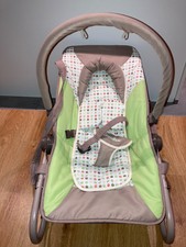 Babymoov Babywippe verstellbare Rückenlehne, abnehmbarer Spielbogen