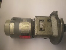 Getriebemotor 24V  nähere Angaben (siehe Fotos) Elektromotor Gleichstrommotor