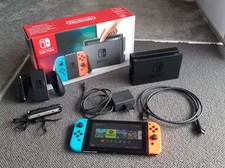 Nintendo Switch + Mario Cart Deluxe 8 Tasche OVP Top Zustand !