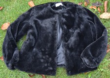 Promod super kuschelige Felljacke schwarz Gr. 40 w. neu impressionen