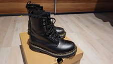 Dr. Martens (21797001) Serena Stiefel EUR 36 Gefüttert - Schwarz neuwertig 