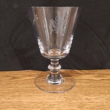 Baccarat Kristallbecher mit amerikanischem Botschaftsmotiv