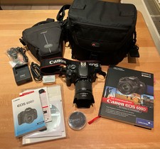 Canon EOS 600D mit Objektiv EF-S 18-55mm IS STM und Zubehörpaket
