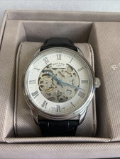 Rotierende mechanische Automatik schwarzes Lederarmband Skelett Uhr. GS03095/21.