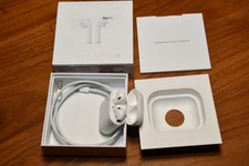 Apple AirPods 1. Generation mit Ladecase - teildefekt - links kein Ton