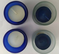 Teelichthalter, Teelichtgläser aus  satiniertem Glas, blau + weiß