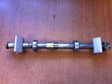 Hinterachse mit Zubehör Steckachse hinten Eje Axis Yamaha FZR 1000 Exup