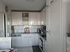 Hochwertige hochglanz Küche weiss mit spühlmaschine AEG &Licht funktion