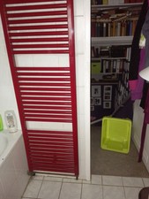 Badezimmer Heizkörper, Handtuchtrockner rot