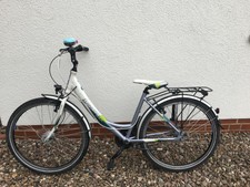 Jugendfahrrad Mädchen 26 Zoll gebraucht, Farbe weiß/grau mit grünen Teilflächen
