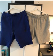 2 Stück NIKE 1 x Tech-Fleece-Short und 1 x Sweatshort  *neuwertig*
