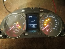 8847 Tacho Kombiinstrument VW Passat 3C facelift VDO 3C0920861C 115065 km 