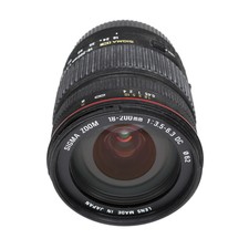 Sigma Zoom 18-200mm F1:3,5-6,3 DC gebraucht, deutliche Alterserscheinungen