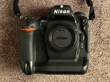 Nikon D2X, neuwertiger, technisch einwandfreier Zustand, Zubehörpaket