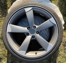 AUDI A4 Alufelge mit Reifen 8K0601025CN 8.5Jx19H2 ET43 255/35 R19