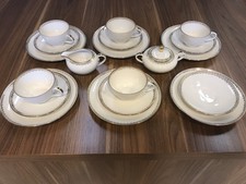 Arzberg Bavaria Schumann Porzellan Geschirr Tassen Untertassen Zuckerdose Milchk