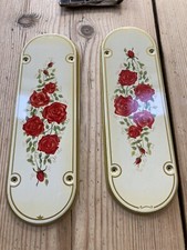 Ein Paar Vintage Tür Schilder aus bemaltem Zinn