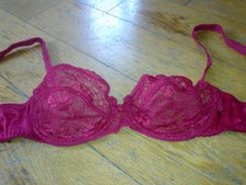 Wunderschöner Bügel-Spitzen-BH, Barbara, Beeren-Rot, 70C - TOP