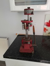 Layman nachladen Presse