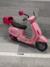 Pink Barbie Roller mit Helm im Rückenträger toller sauberer Zustand siehe Bilder
