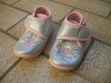 schöne Kinder- Kleinkind- Halbschuhe, Gr. 22