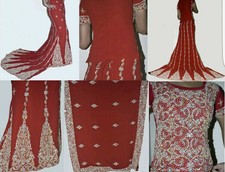 Asiatische Rot Brautkleid mit Trail