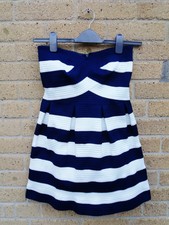 SANs Souci Schulterfrei Bandage blau weiß gestreift Fit Flare Cocktailkleid sz10/12