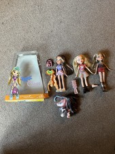 Bratz Klasse Yasmin Puppenpaket plus Zubehör und Pony selten 