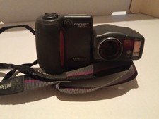 Digitalkamera Nikon  Coolpix 990. LCD kaputt aber trotzdem funktioniert noch.