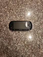 Sony PSP Light Schwarz Handheld-Spielkonsole ohne Ladekabel