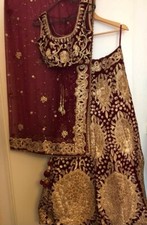 Indisches Brautkleid/ Bridal Lehenga, Maroon Red Velvet, Größe: XS