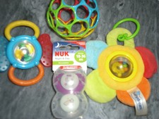 Konvolut Spielzeug Baby Motorik  Ball 10 cm  Schnuller von NUK /neu 2 Greiflinge