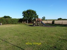 Foto 6x4 Kinderspielplatz Geräte West Somerton eine kleine playgroun c2013