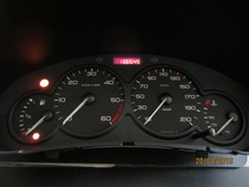 136549km Tacho Kombiinstrument Peugeot 206 (2 Stecker); HDI Diesel mit 2,0 Liter