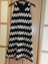 BODYFLIRT festliches Mini Kleid Gr.40/M, schwarz mit Muster in Gold, wie neu