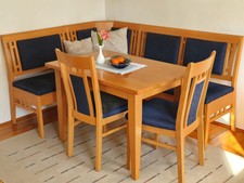 Eckbankgruppe mit Tisch und 2 Stühle, gebraucht