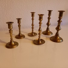 6 Antike Messing Kerzenständer / Kerzenhalter / Kerzenleuchter - Konvolut