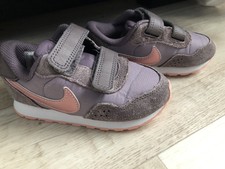 Nike Mädchen Sneaker Gr. 25 Turnschuhe Sportschuhe Klettverschluss