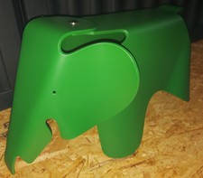 Vitra Eames Elephant Elefant small grün Smaragdgrün Stühlchen für Kinder Deko