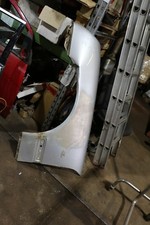 Mercedes W210 kombi + LIMOUSINE   E-Klasse KOTFLÜGEL  LINKS 744 Brillantsilber 