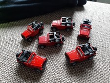 6x 1342 Siku 1:32 Wrangler Jeep, rot und weinrot