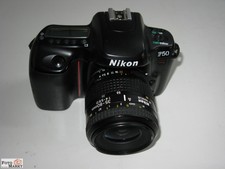 SET: Nikon F50 SLR-Kamera + Nikkor AF Objektiv 35-80 mm 4-5,6 D Zoom + Zubehör