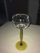  Weinglas olivgrün  alt antik ca.1920  Wohnungsauflösung Erbstück Nachlass Oma
