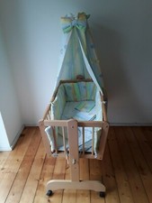 Exklusives Echt-Holz Kinderbett von ALVI aus dem Fachmarkt, inkl. Matratze