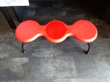 IKEA  robuste Kinderbank mit kleinem Staufach rot gebraucht!!!