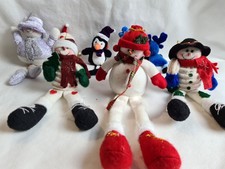 Konvolut Stoff & Filz Regalsitter & hängende Weihnachtsbaumschmuck...