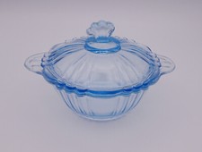 kleine Glasdose Deckeldose hellblau Pressglas DDR